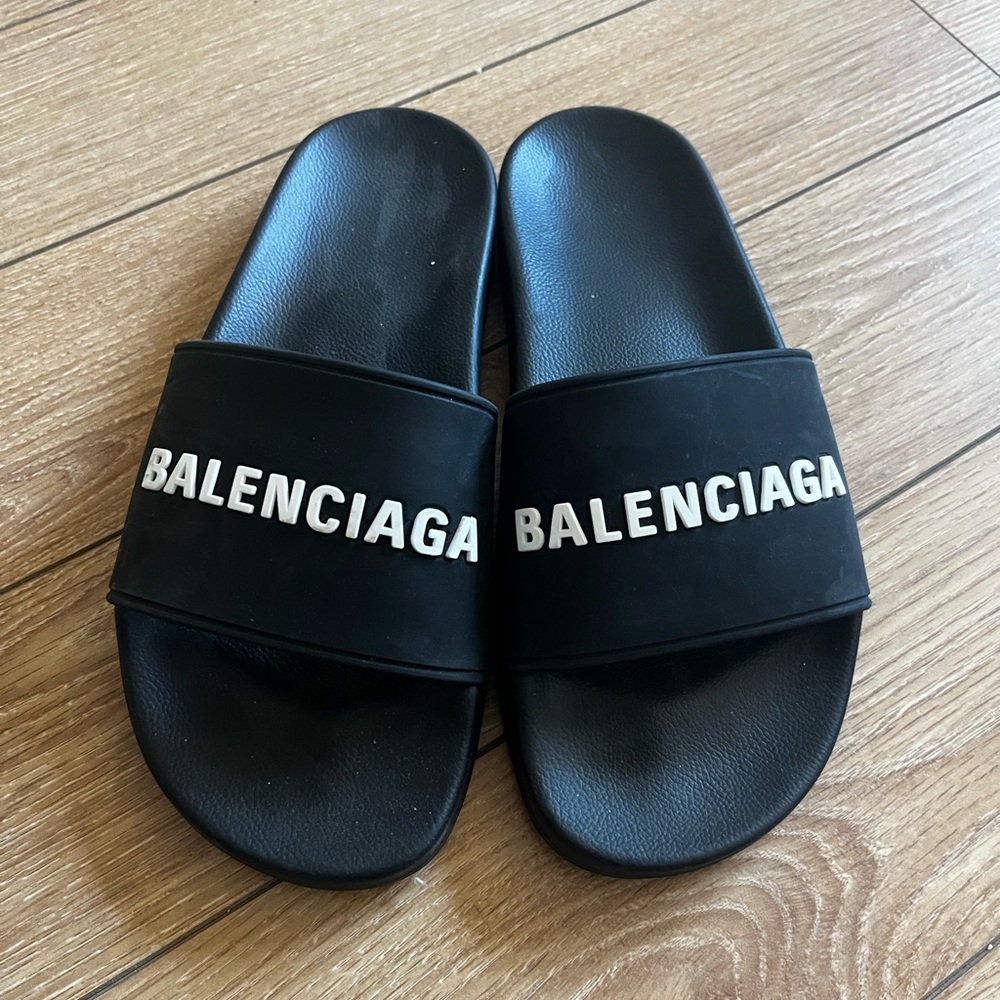 Balenciaga Slides! Only worn Twice!